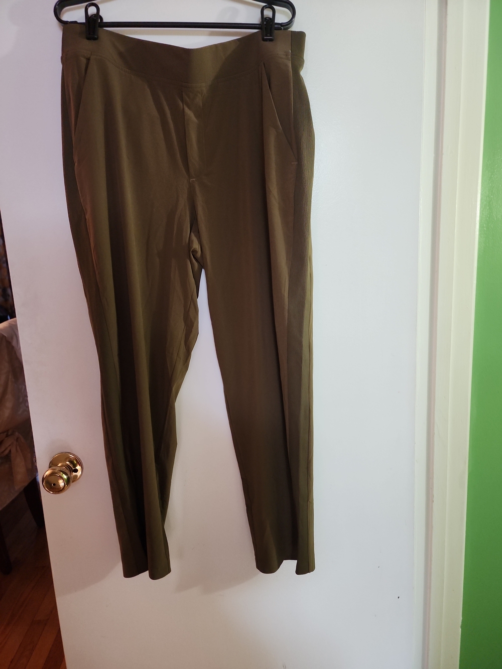 Athleta Olive Green Straight-Leg Ponte Pants